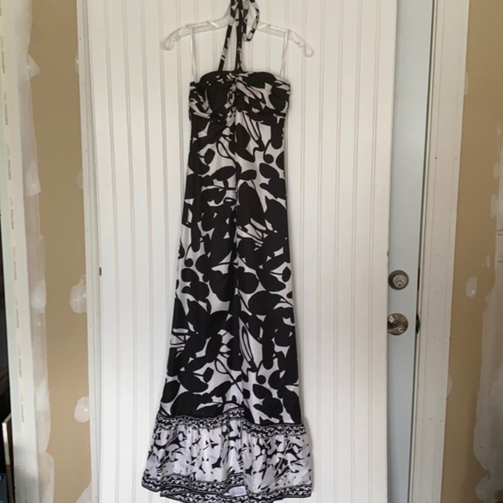 White House Black Market Halter Maxi dress. Size 0